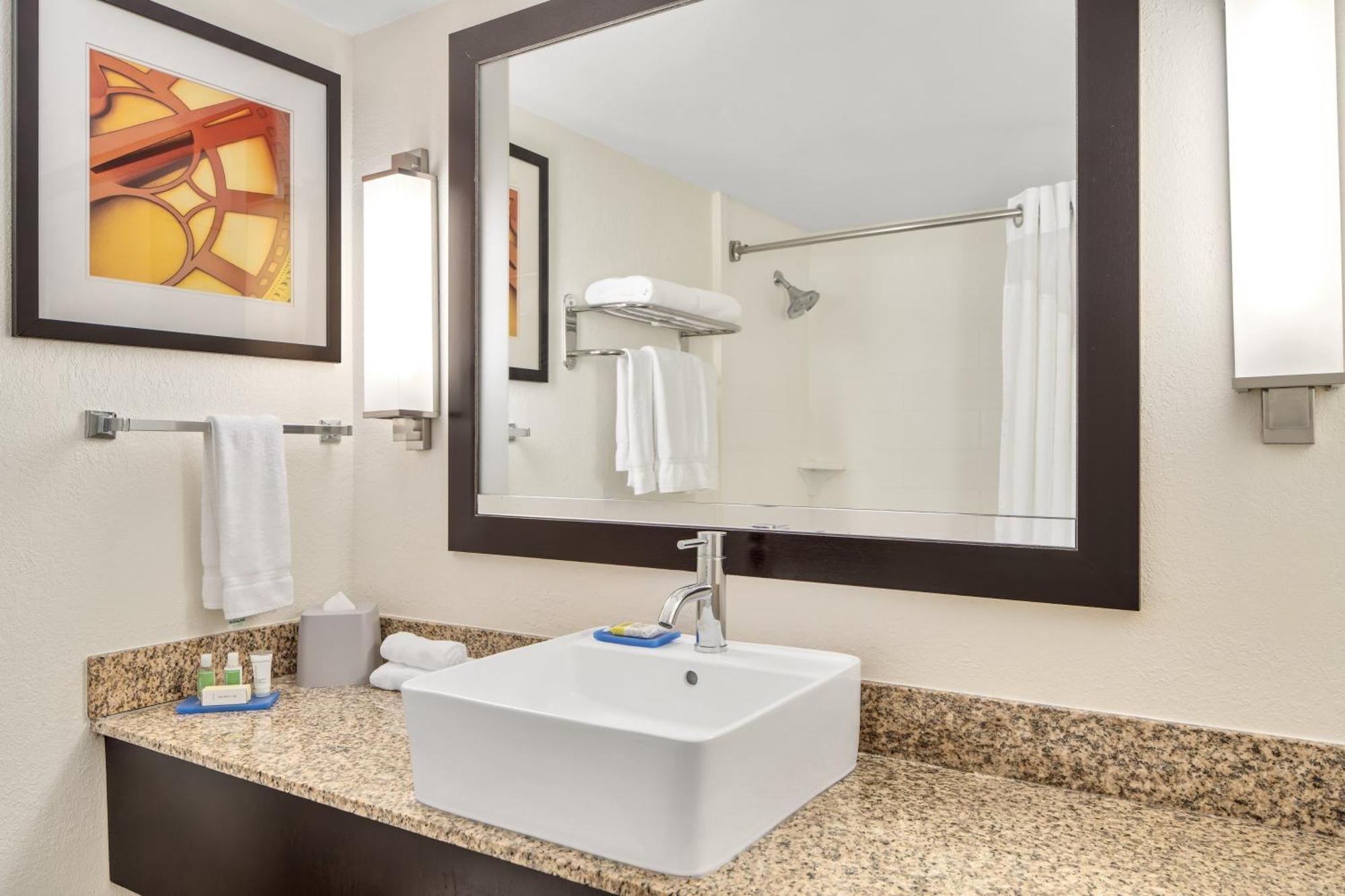 Holiday Inn Express Ft Lauderdale Cruise-Airport By Ihg Форт-Лодердейл Екстер'єр фото